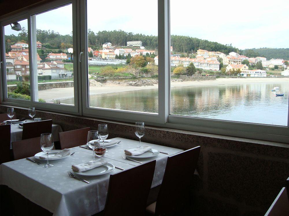 Aparthotel Corcubion Playa De Quenxe Luaran gambar