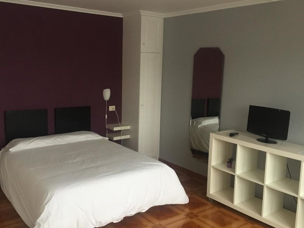 Aparthotel Corcubion Playa De Quenxe Luaran gambar
