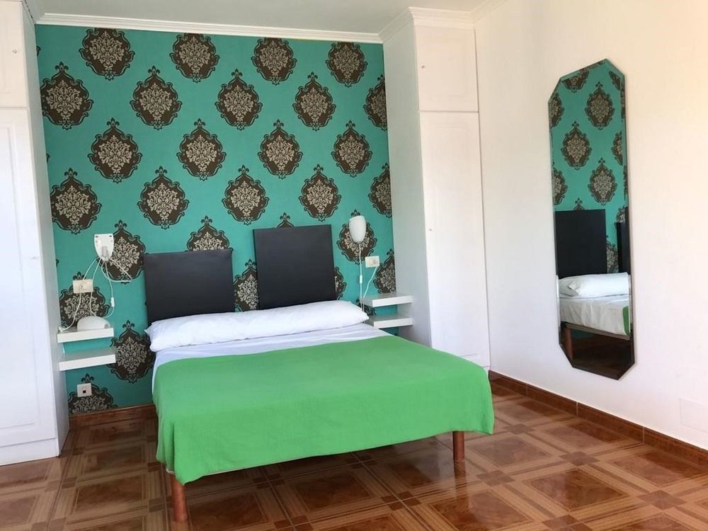 Aparthotel Corcubion Playa De Quenxe Luaran gambar