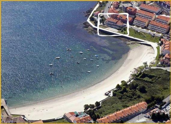 Aparthotel Corcubion Playa De Quenxe Luaran gambar